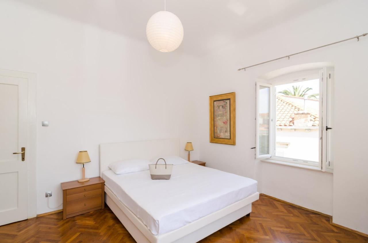 Apartment Entre Les Jardins ดูบรอฟนิก ภายนอก รูปภาพ